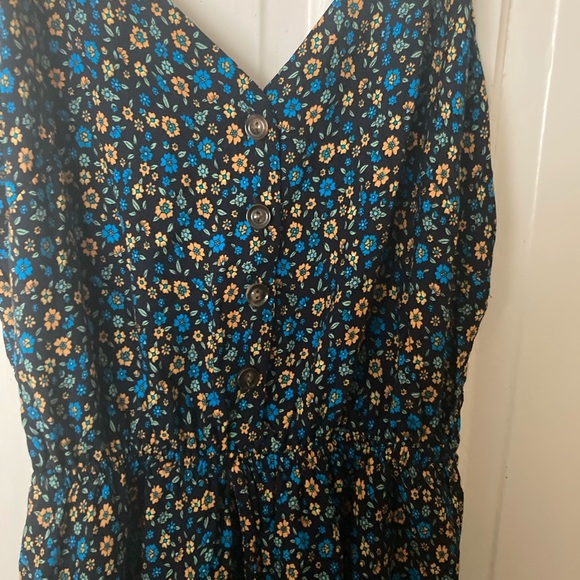 Sundress size small - Picture 3 of 4